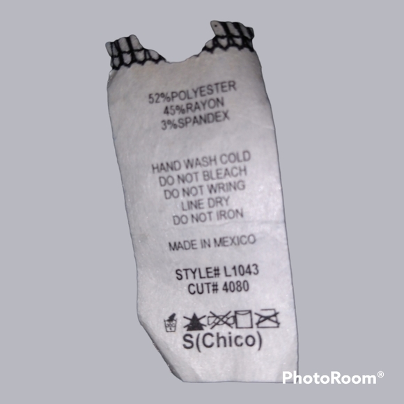 Coco and Main Woman's Sweater - Picture 3 of 3